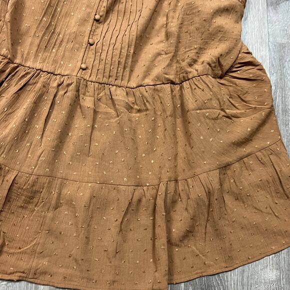 Torrid Women's Plus Size Tan Swiss Dot Tiered Pin Tuck Tank - Size 6 - NWT - Picture 5 of 10